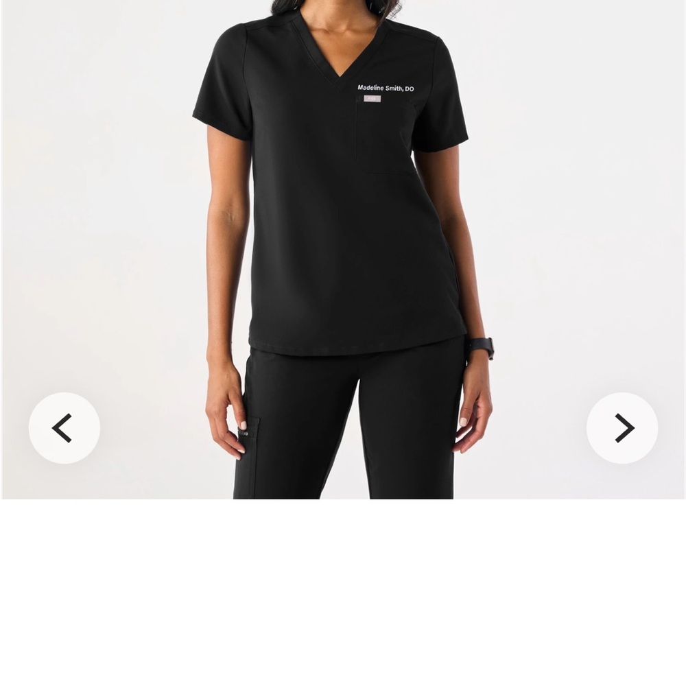 Figs Catarina 1 pocket Scrub Top in Black